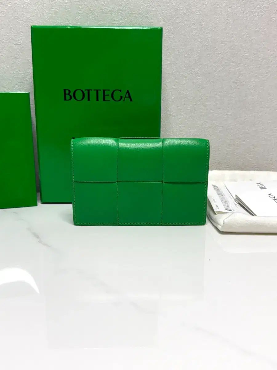 デパート/S)BOTTEGA VENETA ボッテガ・ヴェネタ ビーズ カードウォレット