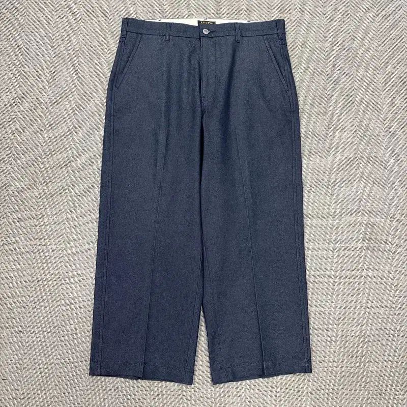 リーバイス プレスト デニム パンツ v3865