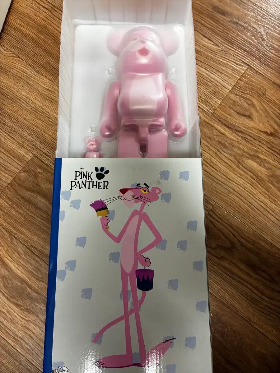 BE@RBRICK(ベアブリック) ピンクパンダ 100% & 400% ピンク