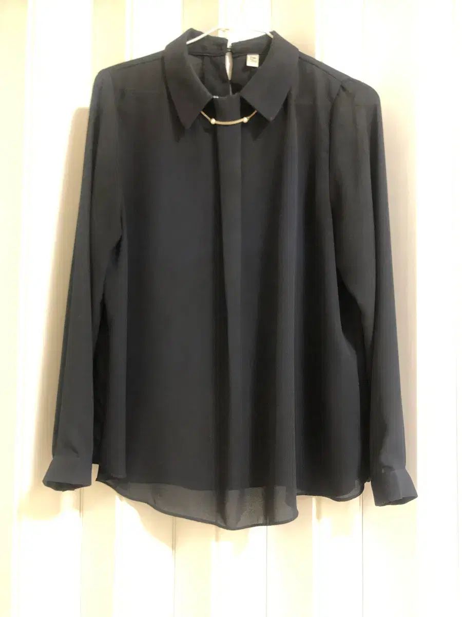 ネック POINT ブラウス 出品