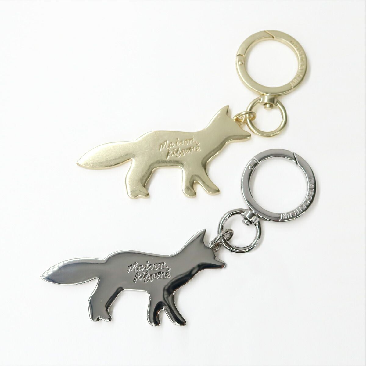 □MAISON KITSUNE メゾン キツネ PW06903AM1002 PROFILE FOX CHARM
