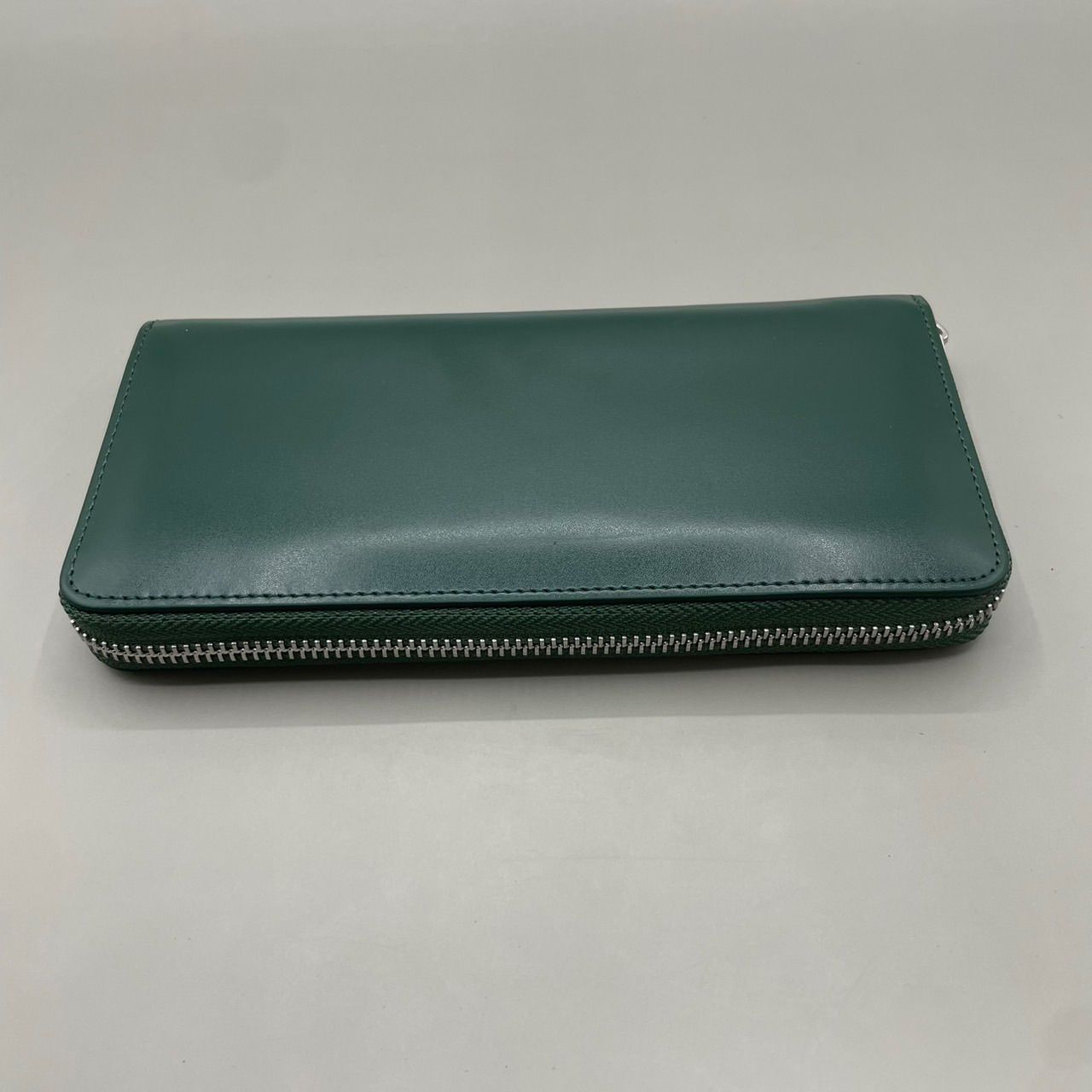 新品未使用 訳あり MURA ムラ 長財布 ラウンドファスナー レザー 緑 