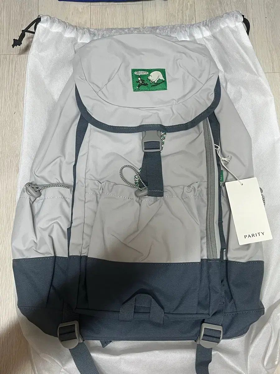 未使用新品) パリティー リュックサック ブルーグレー