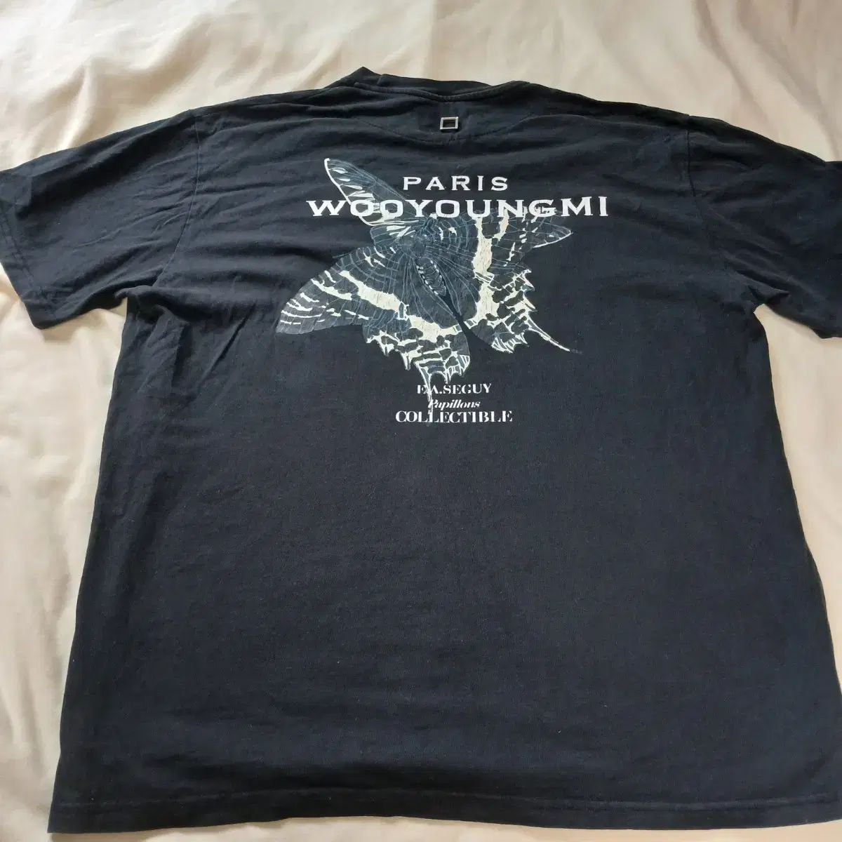 WOOYOUNGMI ウーヨンミ バタフライ バックロゴ 半袖Tシャツ ブラック
