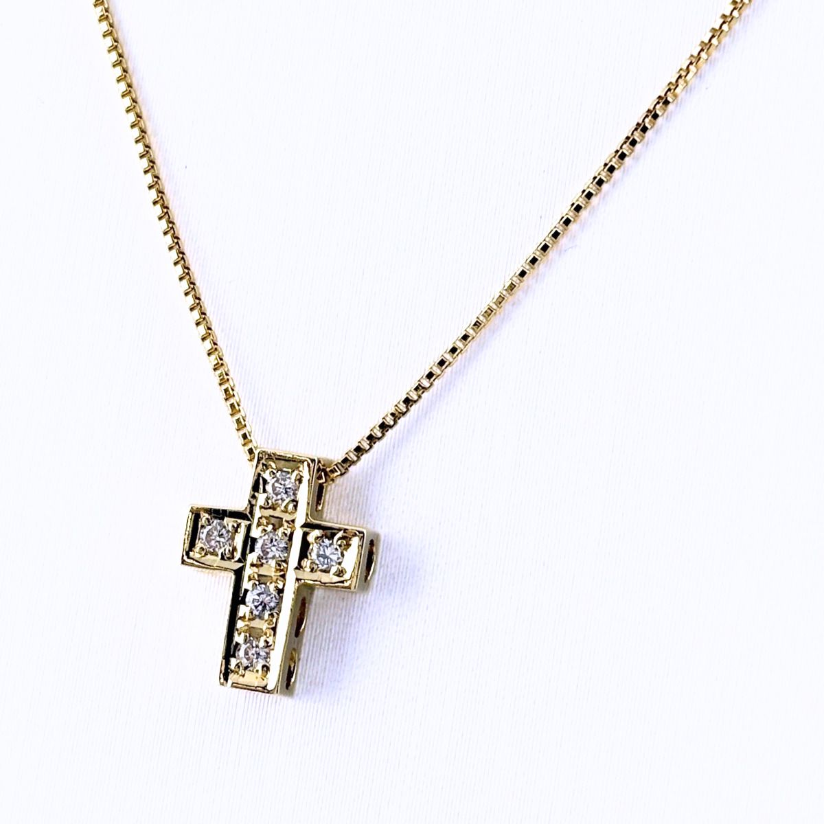 クロスモチーフ デザインネックレス YG イエローゴールド ペンダント メレダイヤ 十字架 ネックレス K18 ダイヤモンド レディース 【中古】