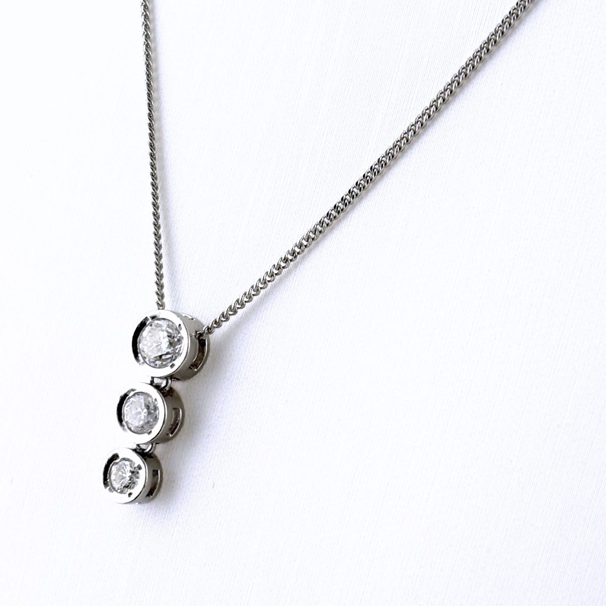 メレダイヤ デザインネックレス プラチナ ペンダント ネックレス Pt850 ダイヤモンド レディース 【中古】