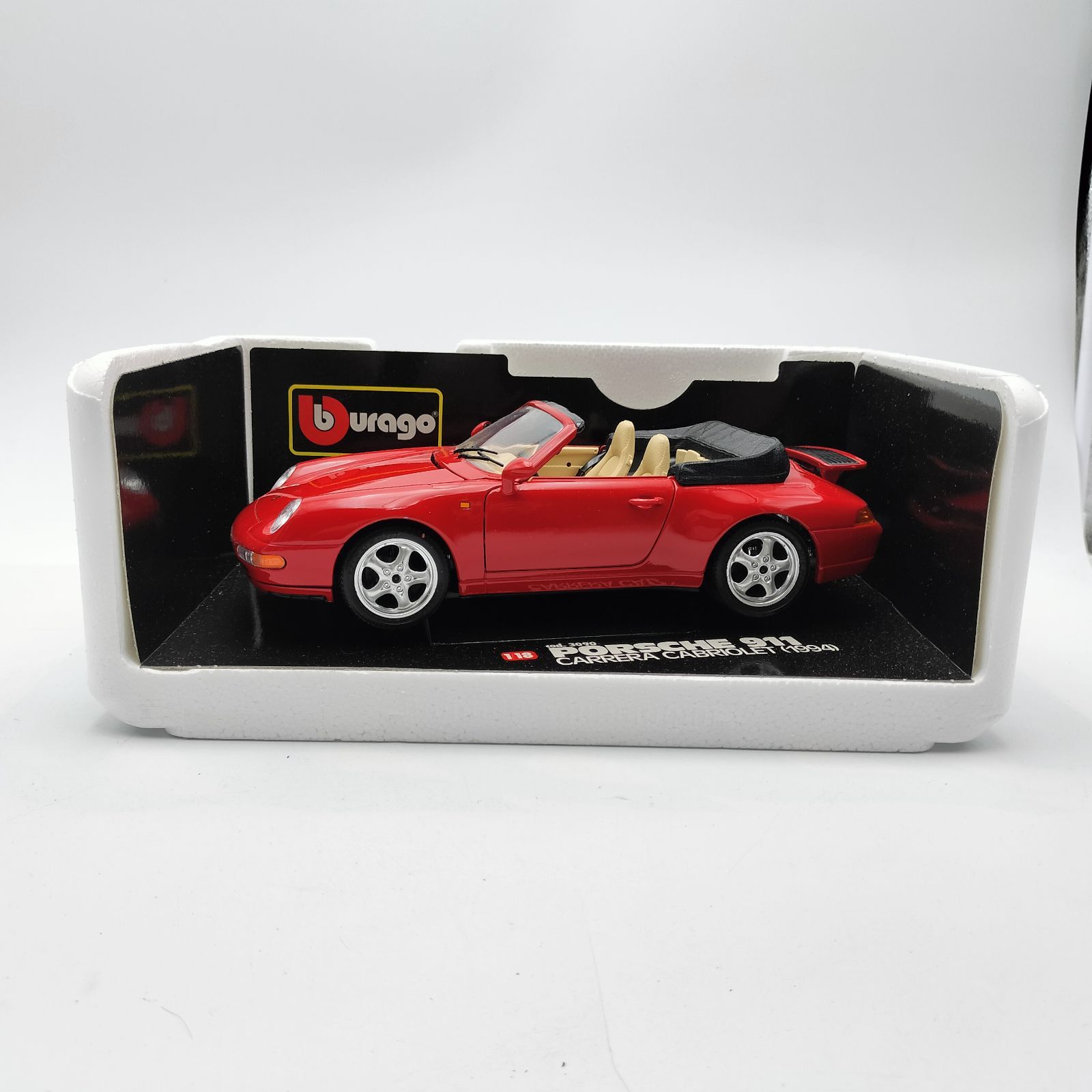 Bburago】ブラーゴ 1/18 ポルシェ 911 カレラ カブリオレ 1994 レッド
