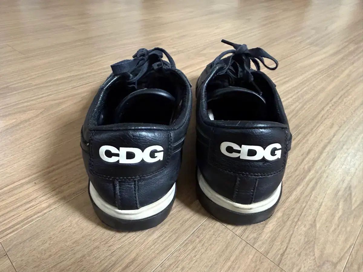 ダブルシックス（正規品）NIKE × COMME des GARCONS SB ブレーザー ロー ブラック 270