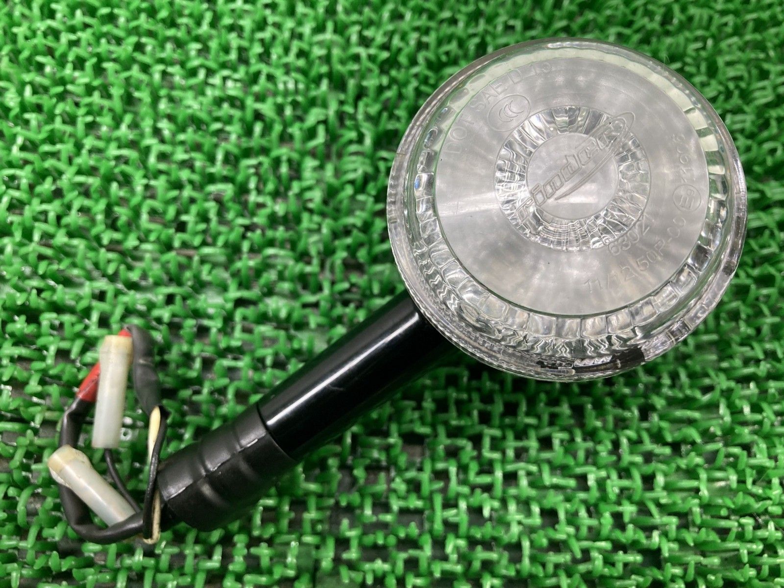 ボンネビルボバー リアウインカー 右 63021/11906 トライアンフ(TRIUMPH) 純正 中古 Xt