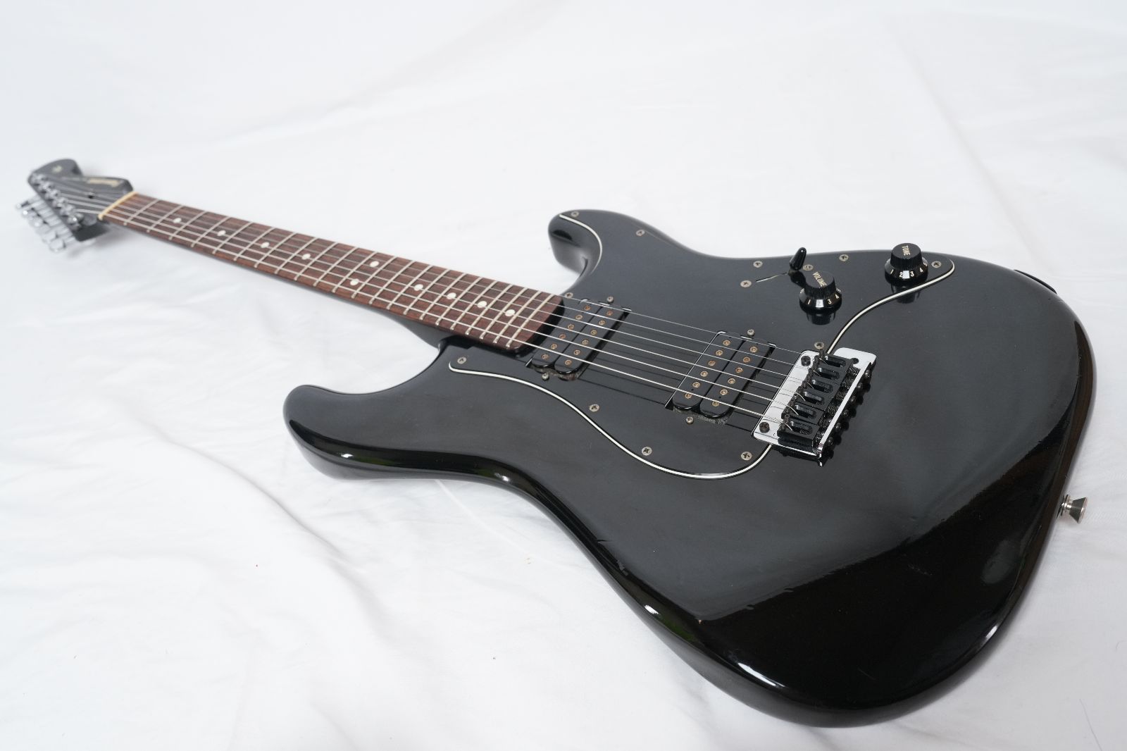 ☆FERNANDES ST-40 ALL BLACK 2H Stratocaster BLACK MADE IN JAPAN 80