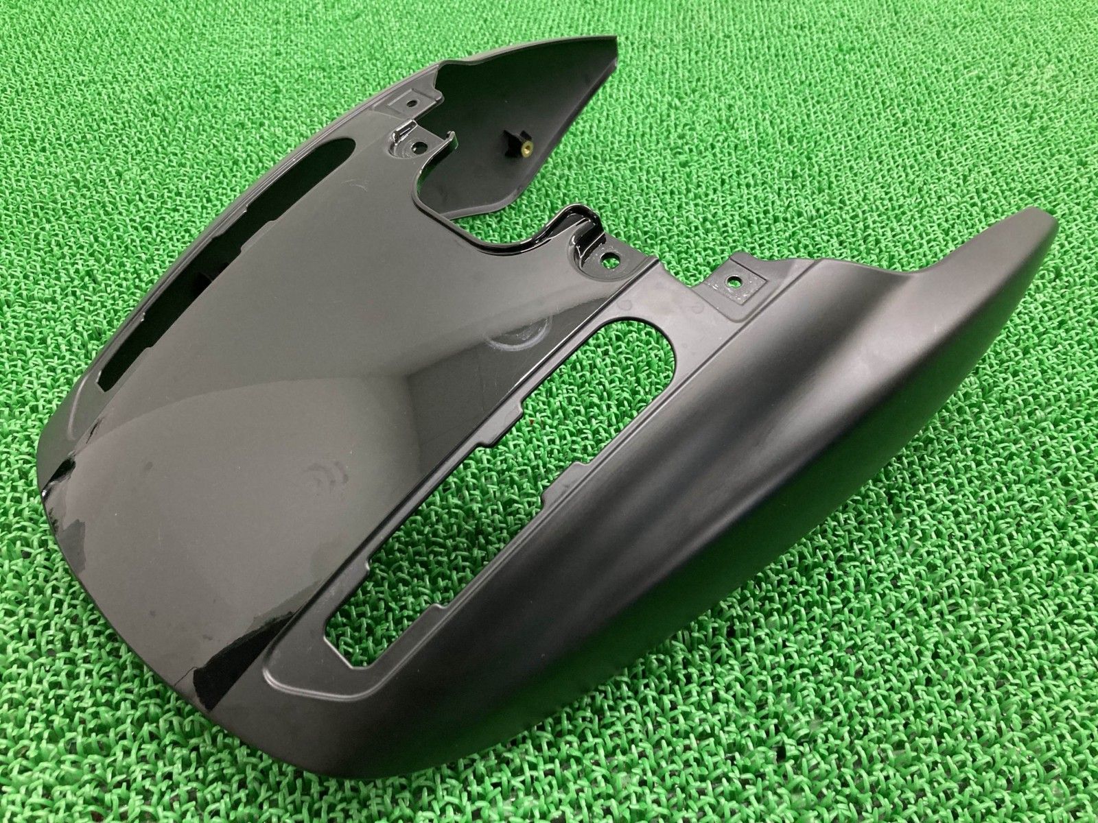 ロケットIII テールカウル マットB 2307862 トライアンフ(TRIUMPH) 純正 中古 nL