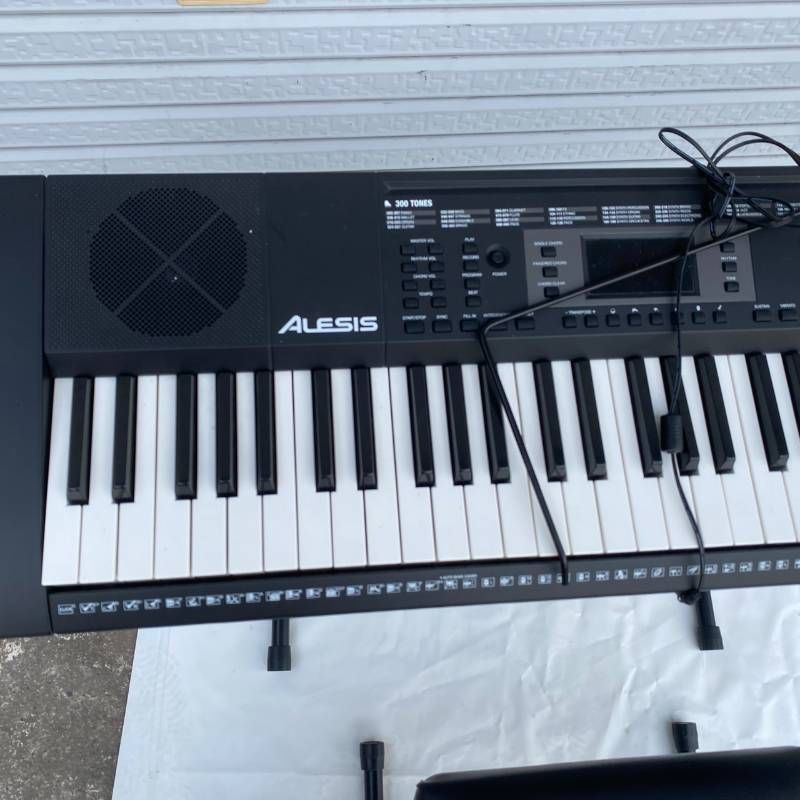 Alesis Harmony 61 MKII 電子キーボード 61鍵盤 スタンド・椅子付き