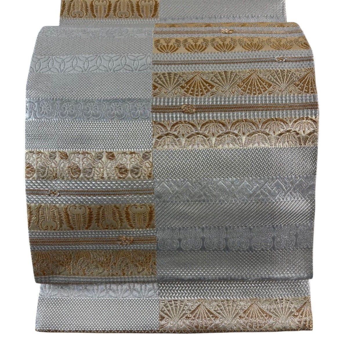 【美品】 袋帯 名品 江戸古代模様 横段 金銀糸 箔 銀色 お太鼓柄 正絹 【中古】