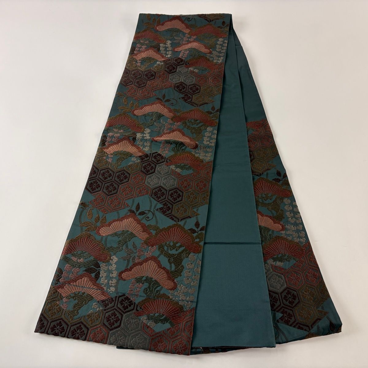 【美品】 袋帯 名品 落款 松 亀甲 深緑 六通 正絹 【中古】 【美品】 袋帯 名品 落款 松 亀甲 深緑 六通 正絹 【中古】