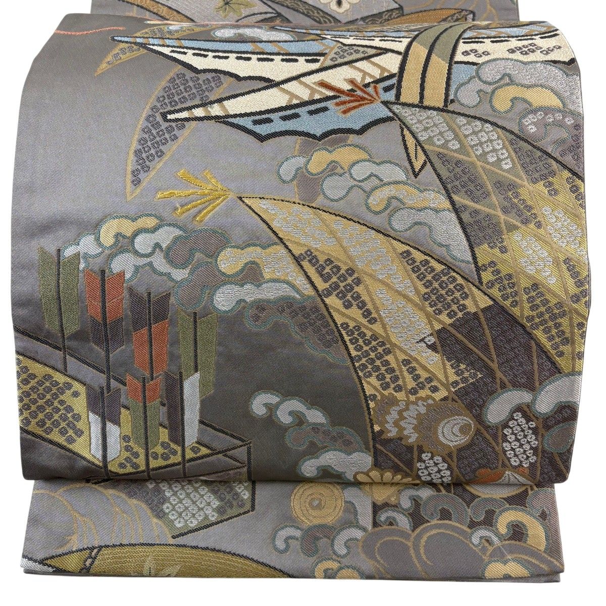 袋帯 名品 鬼壁錦 吉祥三雅文 舟 箔 灰色 六通 正絹 【中古】