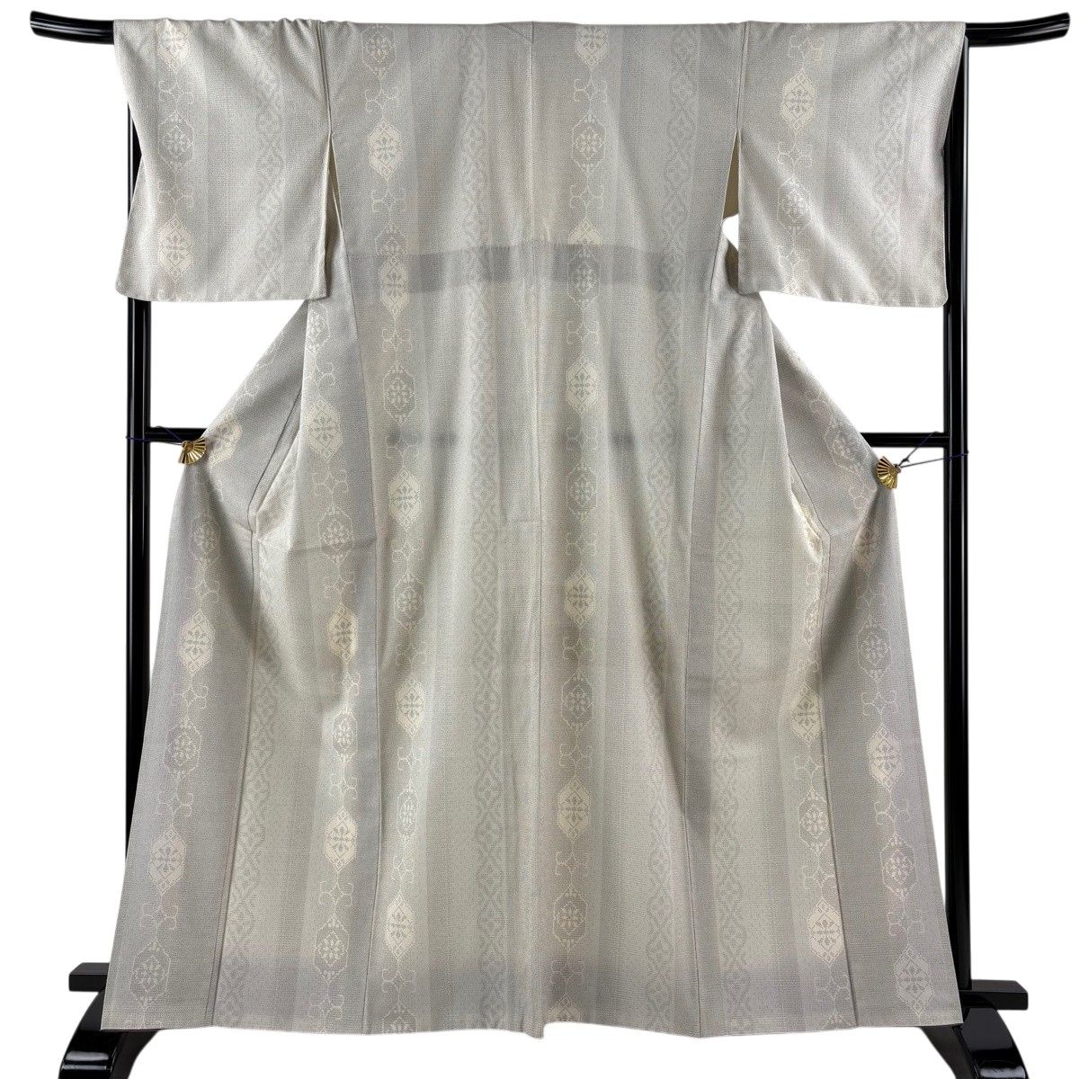 【美品】 お召 身丈164.5cm 裄丈68cm L 袷 本塩沢 やまと 証紙 幾何学 亀甲絣 灰白 正絹 逸品 【中古】