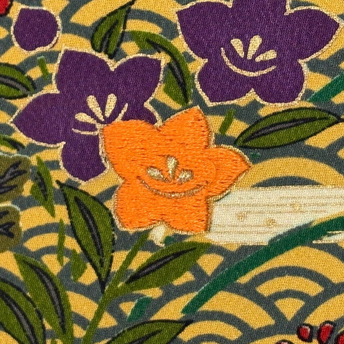 訪問着 身丈161.5cm 裄丈64.5cm M 袷 花井幸子 落款 秋草 青海波 刺繍