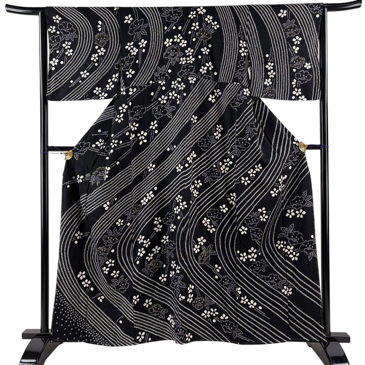 【美品】 訪問着 身丈159.5cm 裄丈64cm M 袷 梅 流水 金彩 絞り 黒 正絹 秀品 【中古】