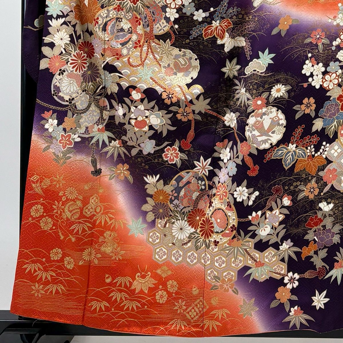 振袖 身丈158cm 裄丈67cm M 袷 鼓 松竹梅 金彩 ぼかし 紫 正絹 秀品