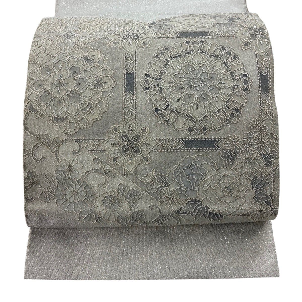 袋帯 秀品 格天井 華文 銀糸 刺繍 灰色 お太鼓柄 正絹 【中古】