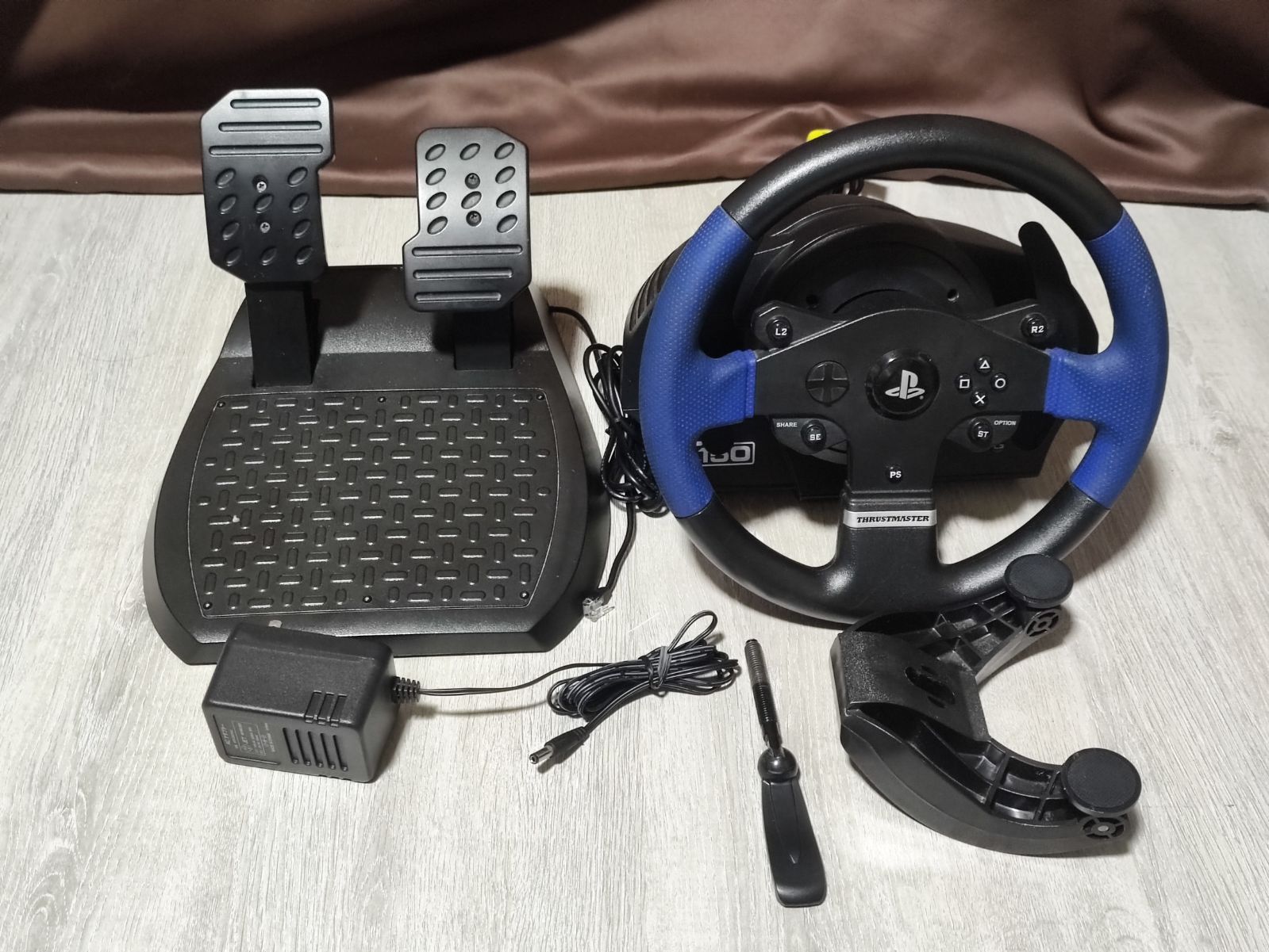 THRUSTMASTER T150【ジャンク品】ハンコン - メルカリ