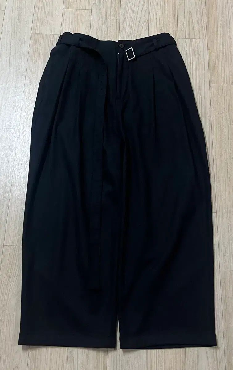 ユース ベルト付き パンツ m