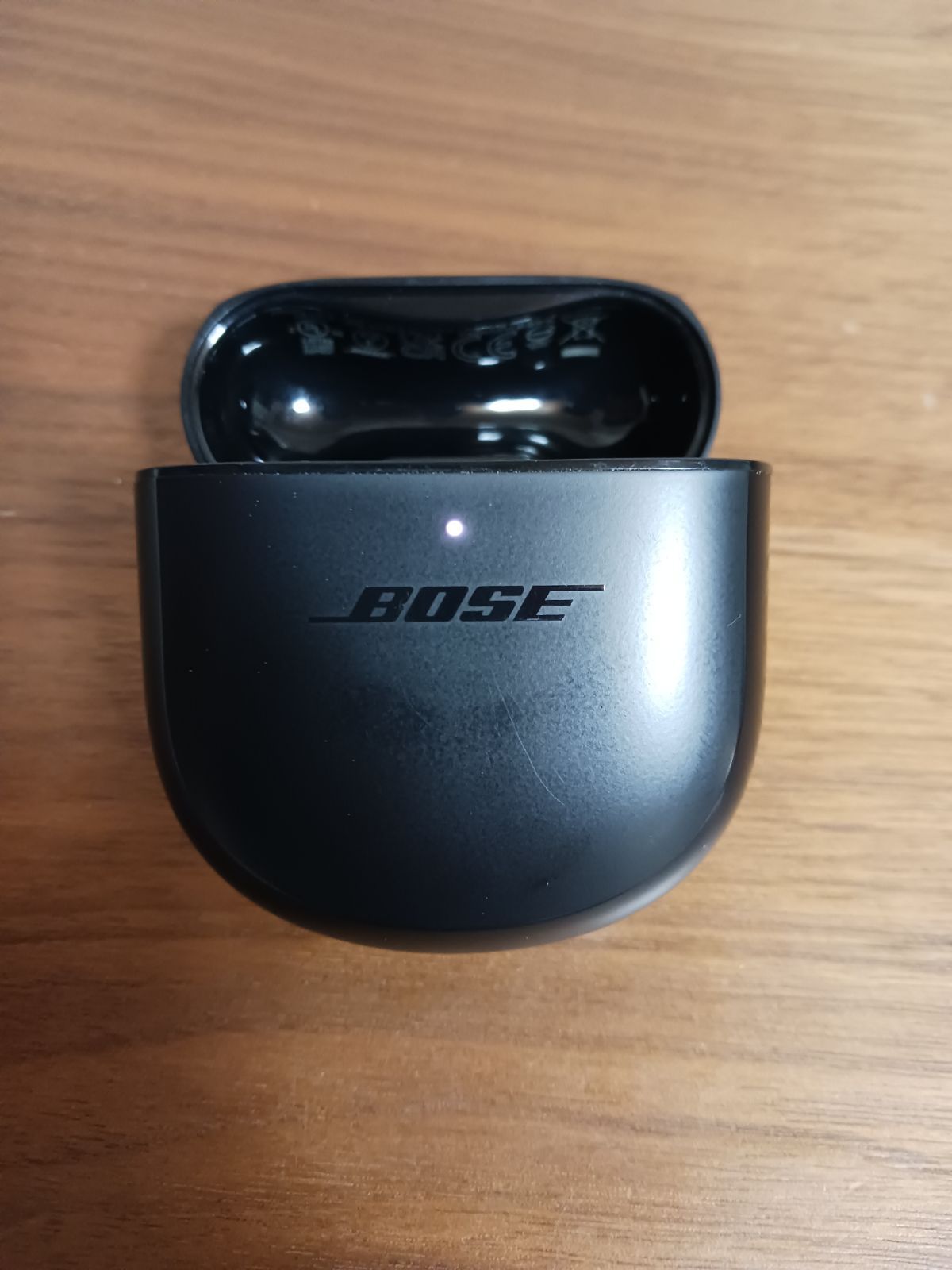 美品 Bose QuietComfort Earbuds II 充電ケースのみ ブラック - メルカリ