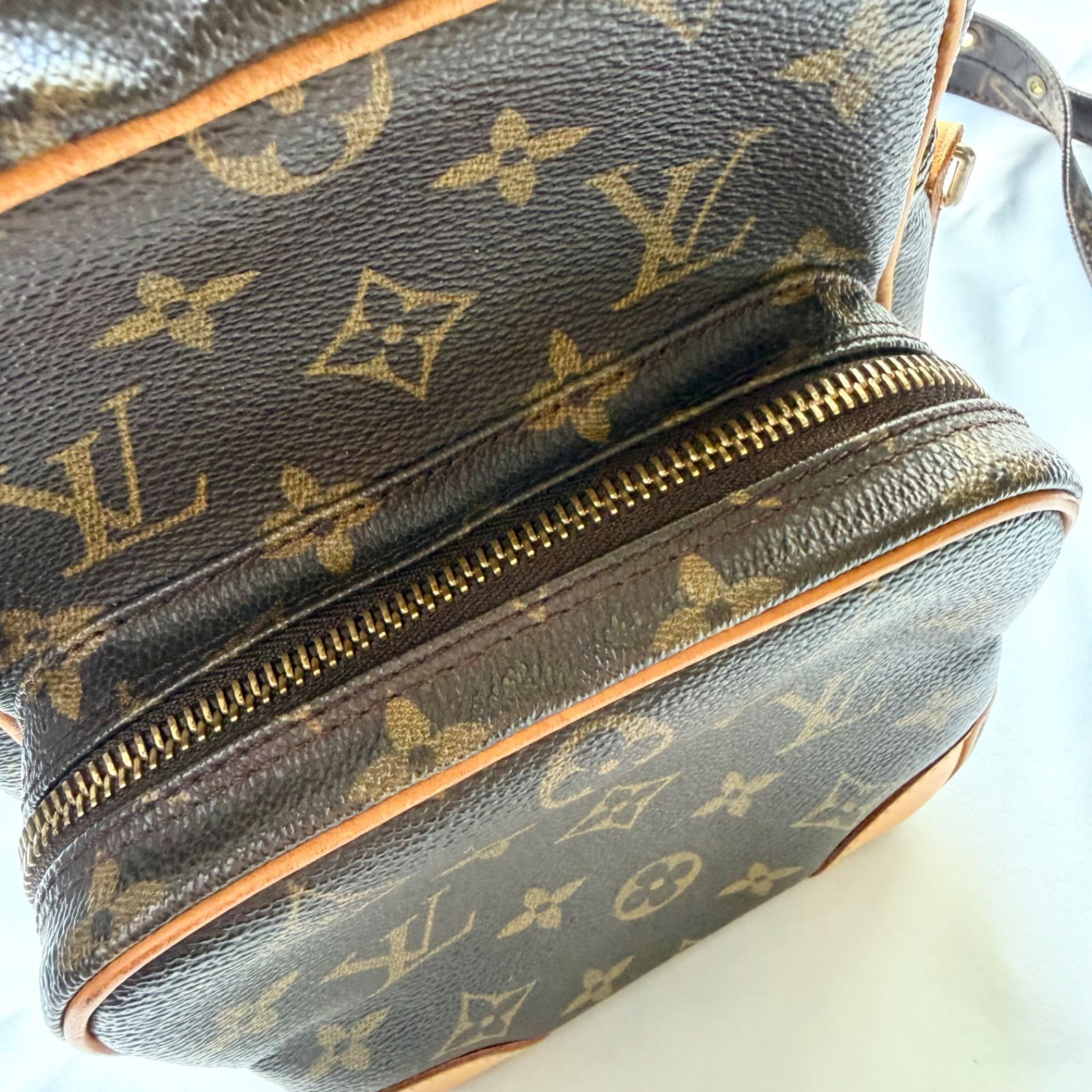LOUIS VUITTON ルイ・ヴィトン モノグラム アマゾン ショルダーバッグ 