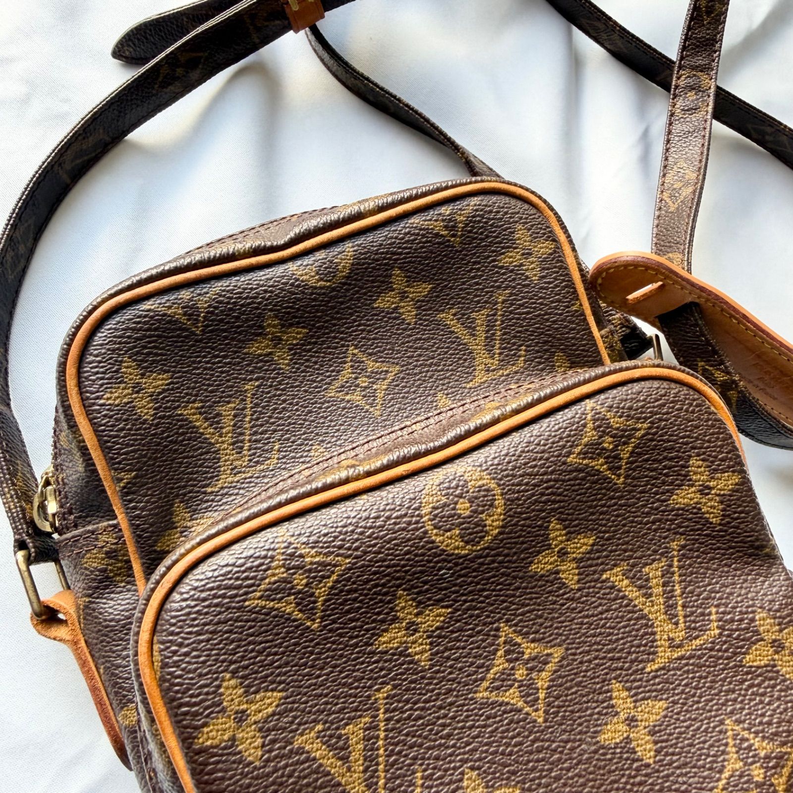 LOUIS VUITTON ルイ・ヴィトン モノグラム アマゾン ショルダーバッグ