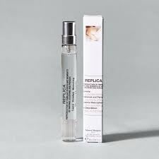 【並行輸入品】メゾンマルジェラ レプリカ レイジーサンデーモーニング 10ml 香水 お試し ミニサイズ 持ち運び用 アトマイザーpms 48efc3e0