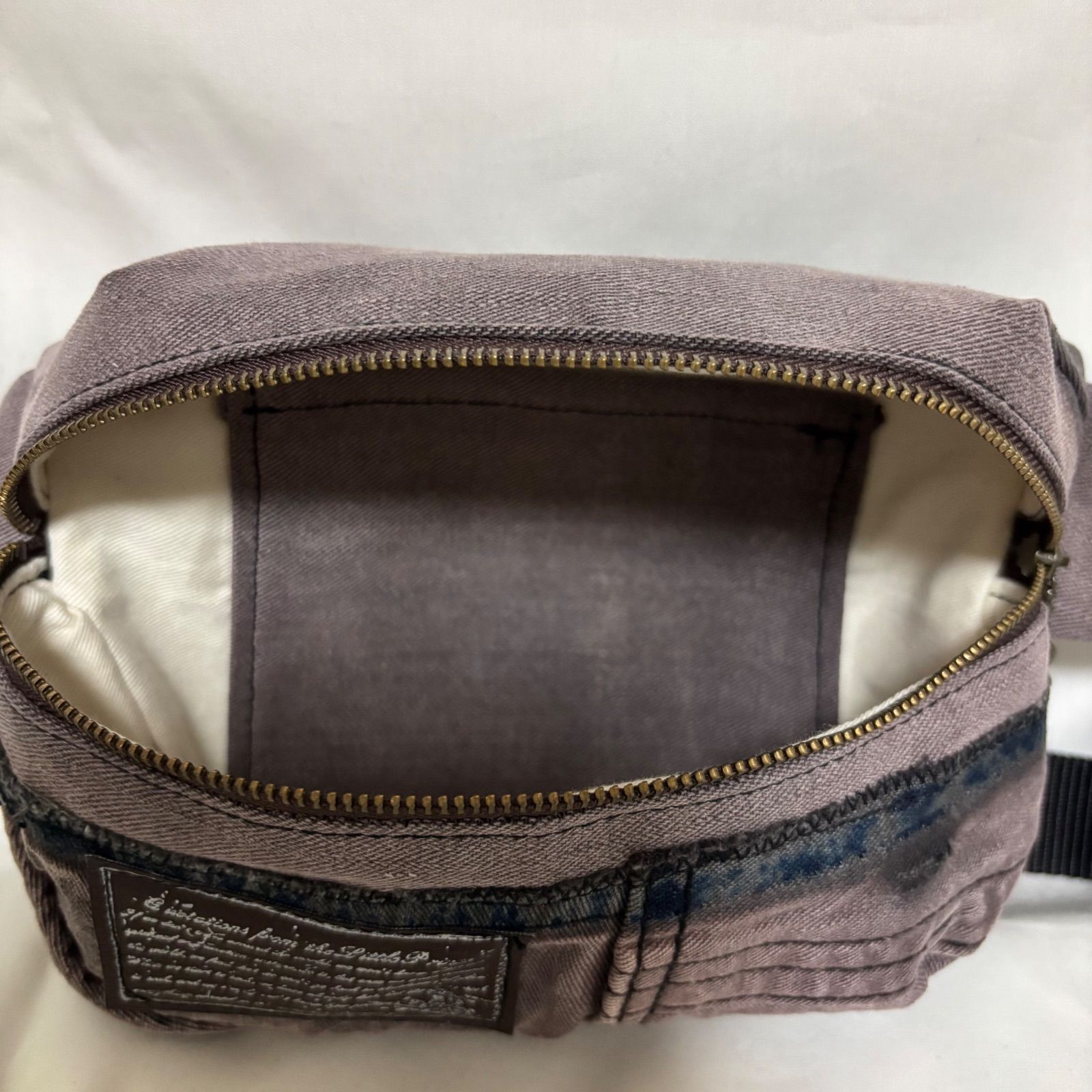 ハンドメイド デニムリメイク 小さめウエストポーチ ボディバッグ