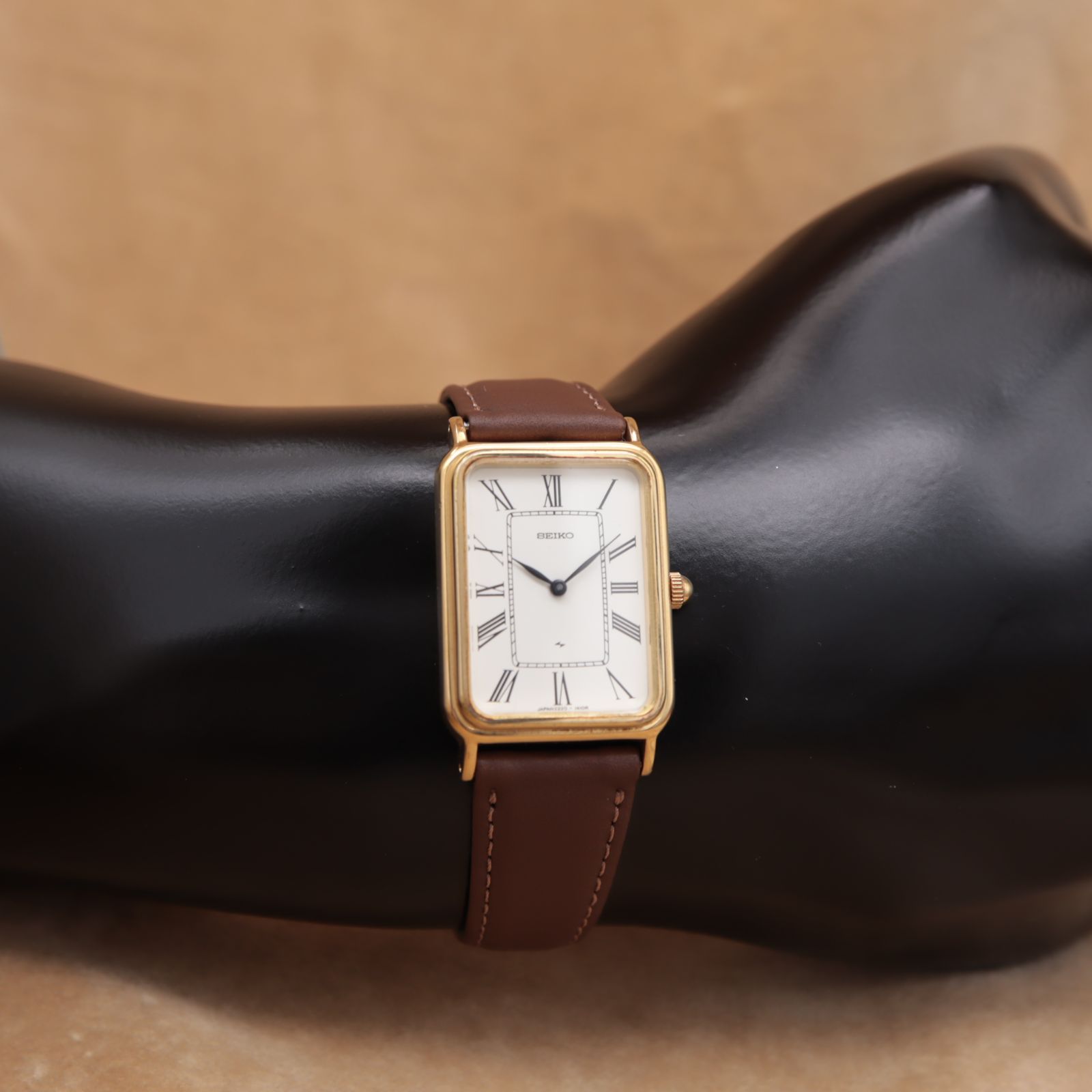 セイコー シャリオ 2220-3460 SEIKO Chariot ゴールド レクタン 角型