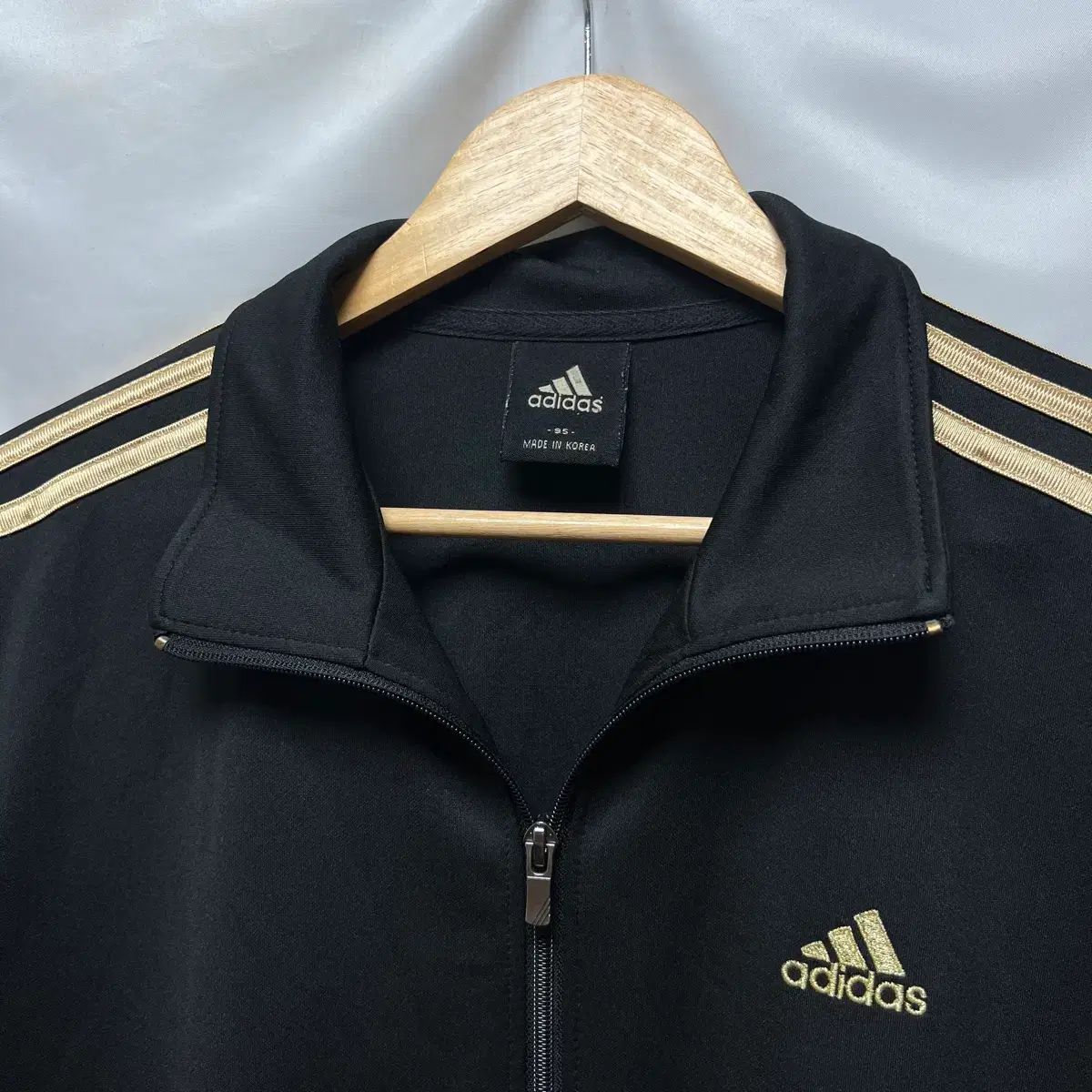 正規品/95 adidas 3本線 GOLD/BLACK ヨーロッパ トラックジャージ