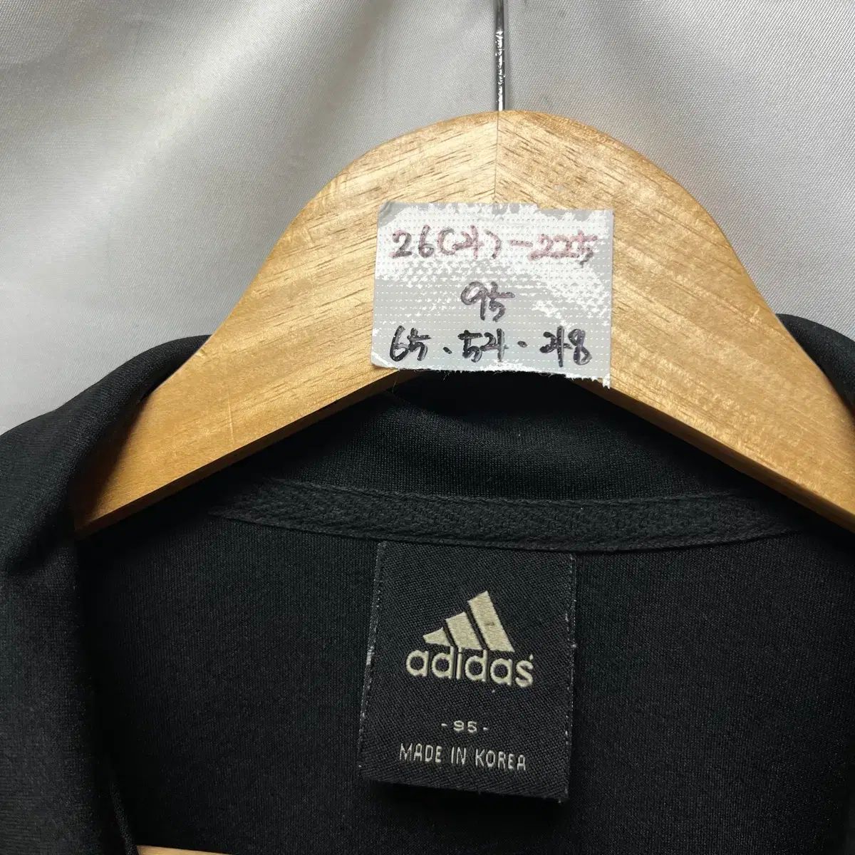 正規品/95 adidas 3本線 GOLD/BLACK ヨーロッパ トラックジャージ