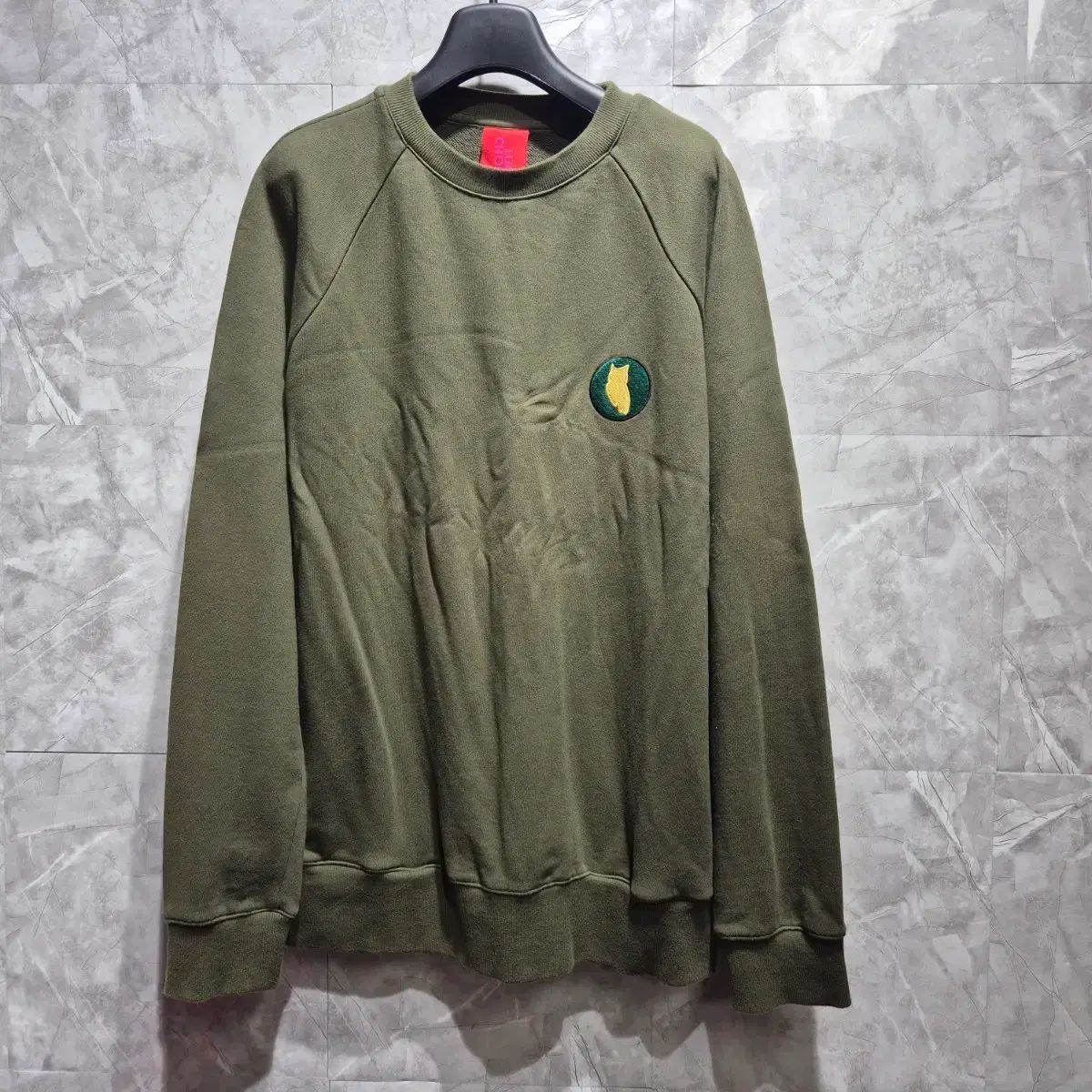 LUCKY CHOUETTE ラッキーシュエトゥ オリーブ色 スウェット