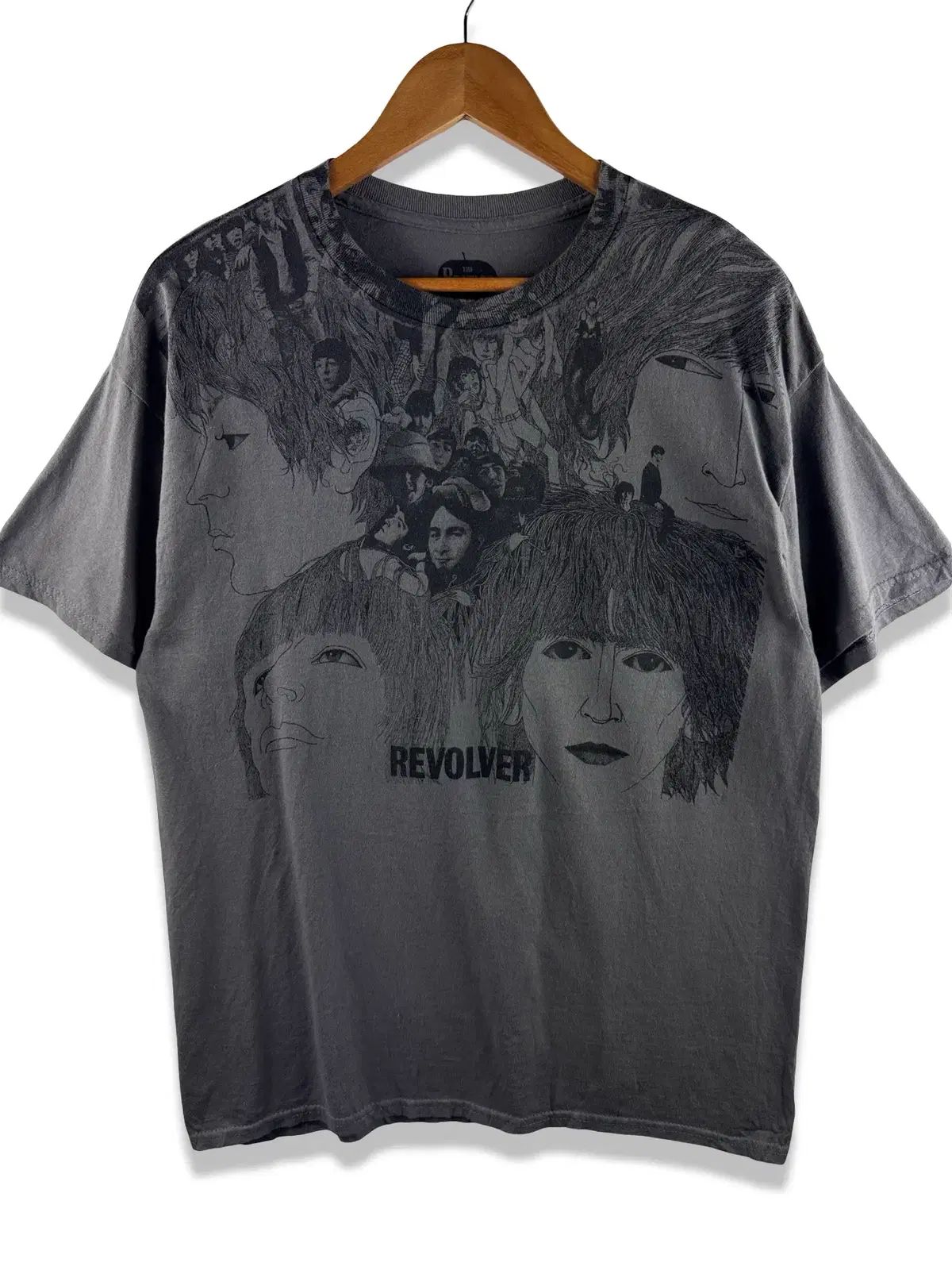 ビートルズ Revolver カバーアート OFFICIAL Tシャツ 3596
