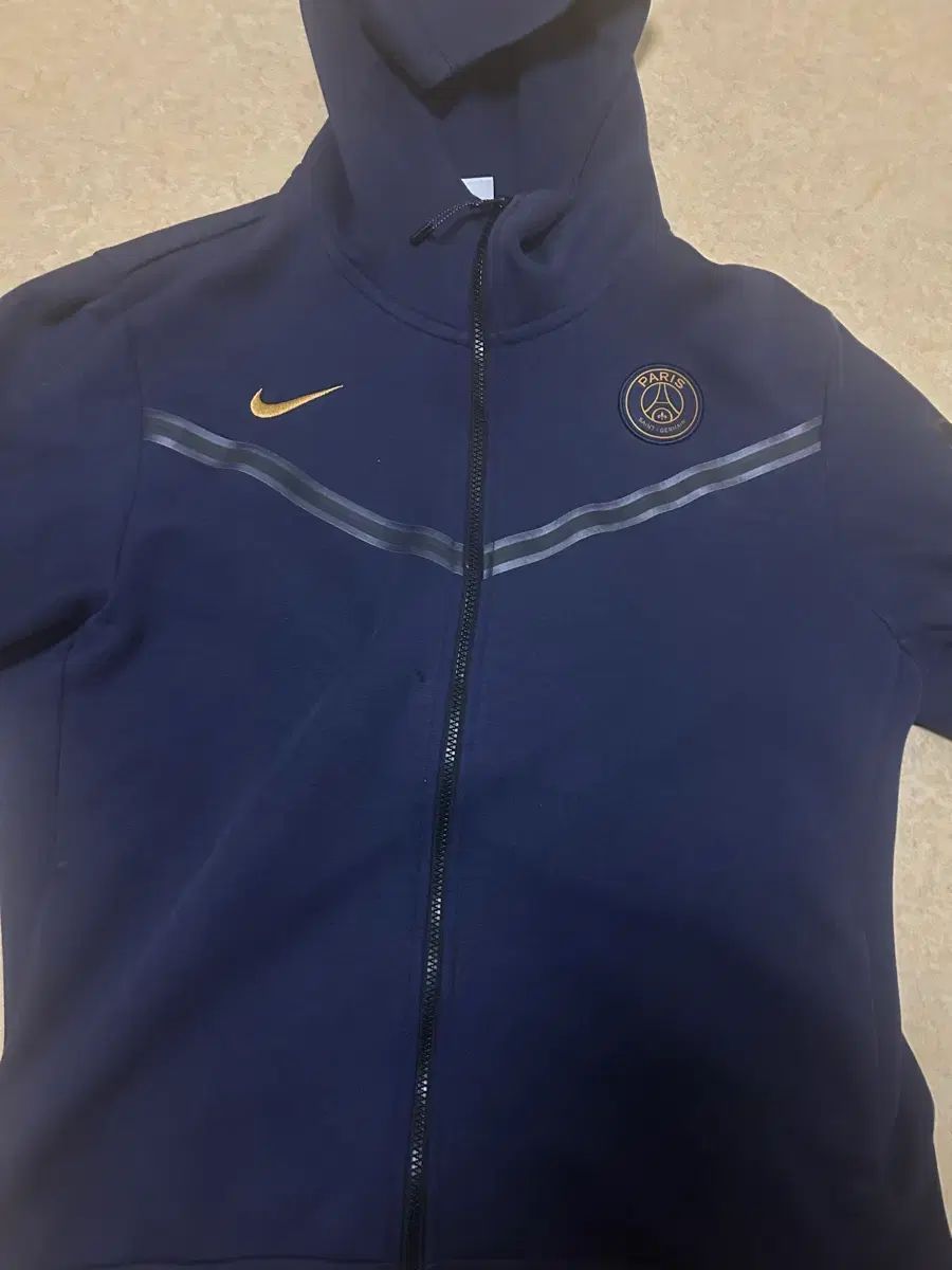 ナイキ テックフリース テックパック Paris Saint-Germain(パリ サンジェルマン)