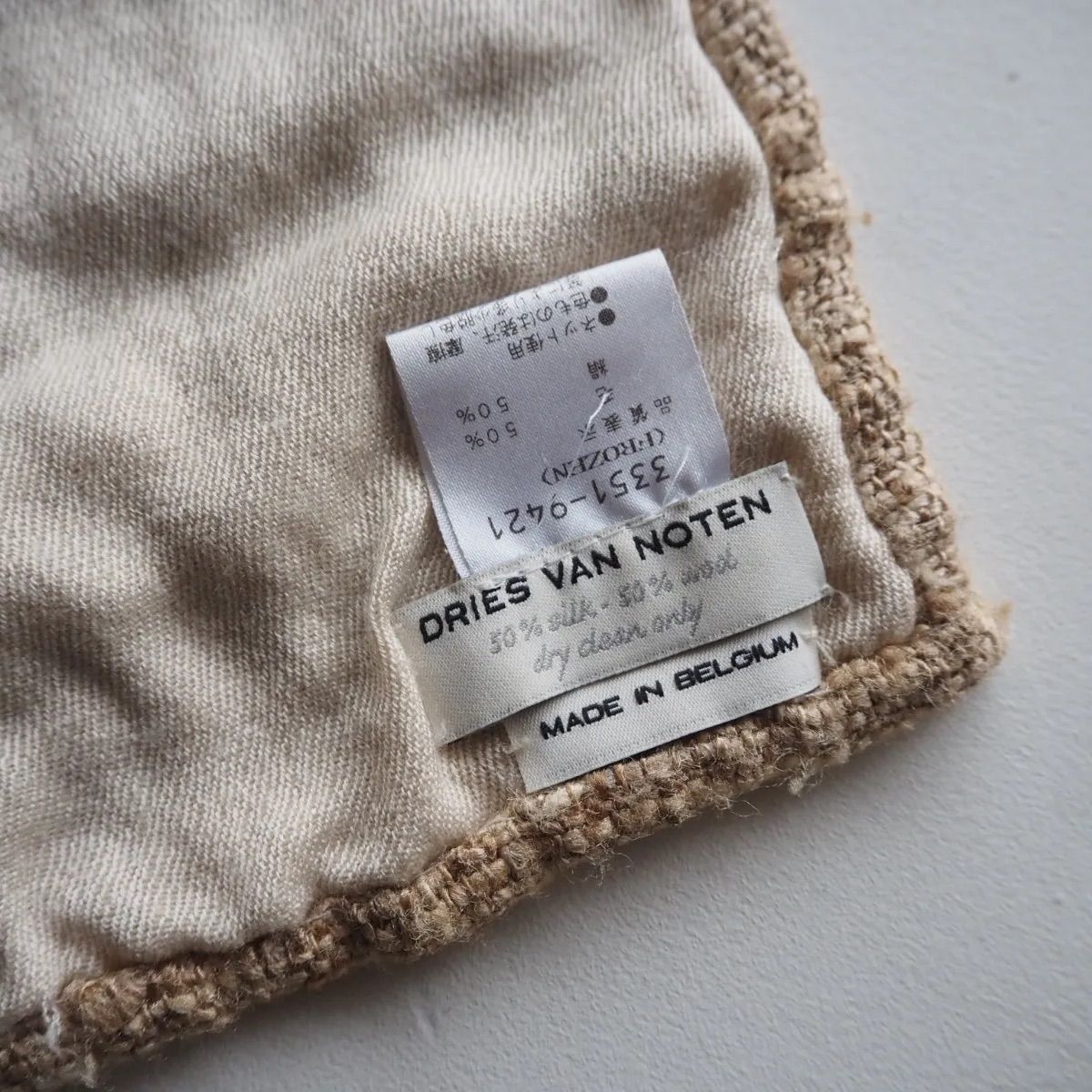DRIES VAN NOTEN ストール　シルバー刺繍 2000年代 DRIES VAN NOTEN ドリスヴァンノッテン 刺繍ストール