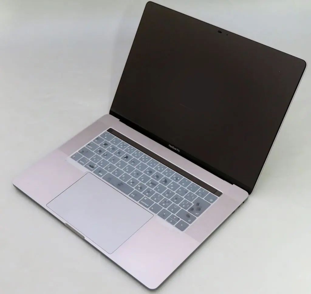 【中古】MacOS Mojaveハード ノート型PC本体 MacBook Pro MR932J/A(15-inch 2018)(A1990)(スペースグレー)
