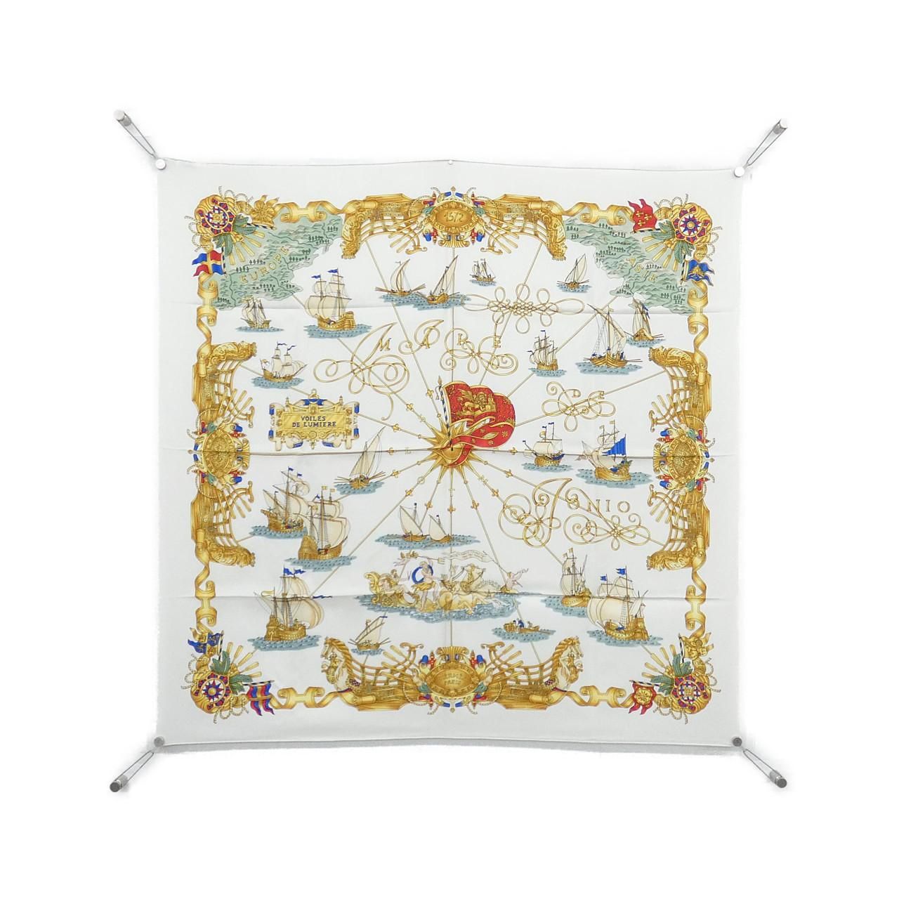 エルメス VOILES DE LUMIERE カレ スカーフ 29,520円