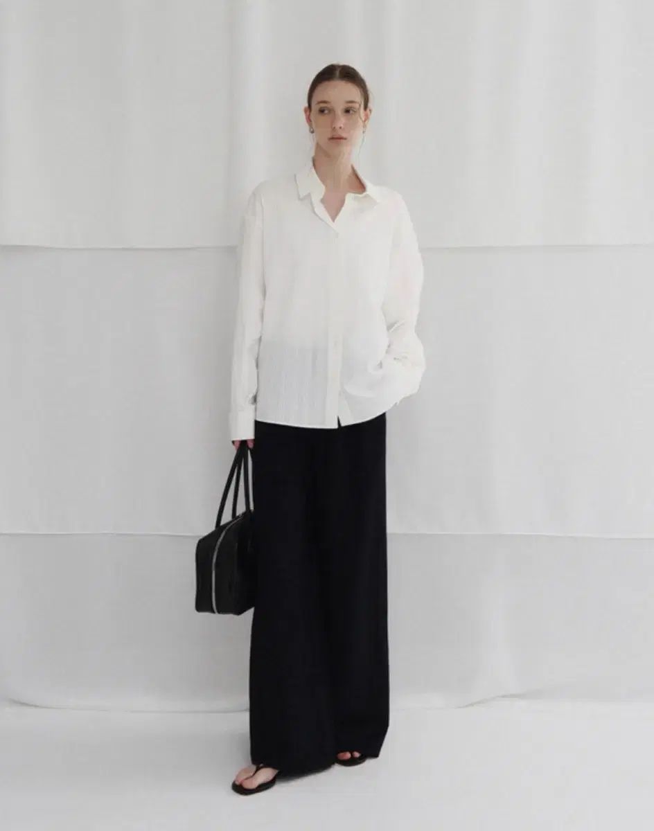 1回着用 フォーユアアイズオンリー Nuev cotton textured sh