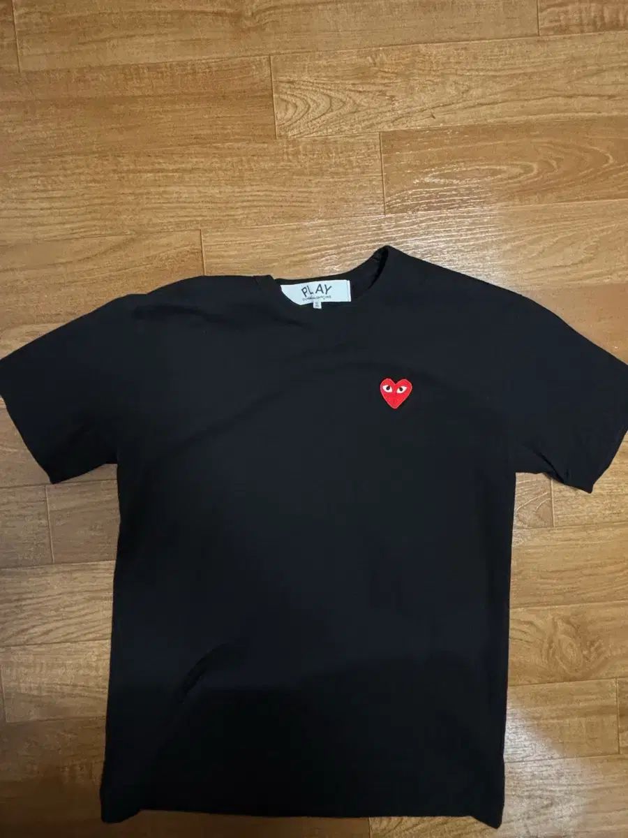 コム・デ・ギャルソン ブラック 半袖 Tシャツ ハート ワッペン