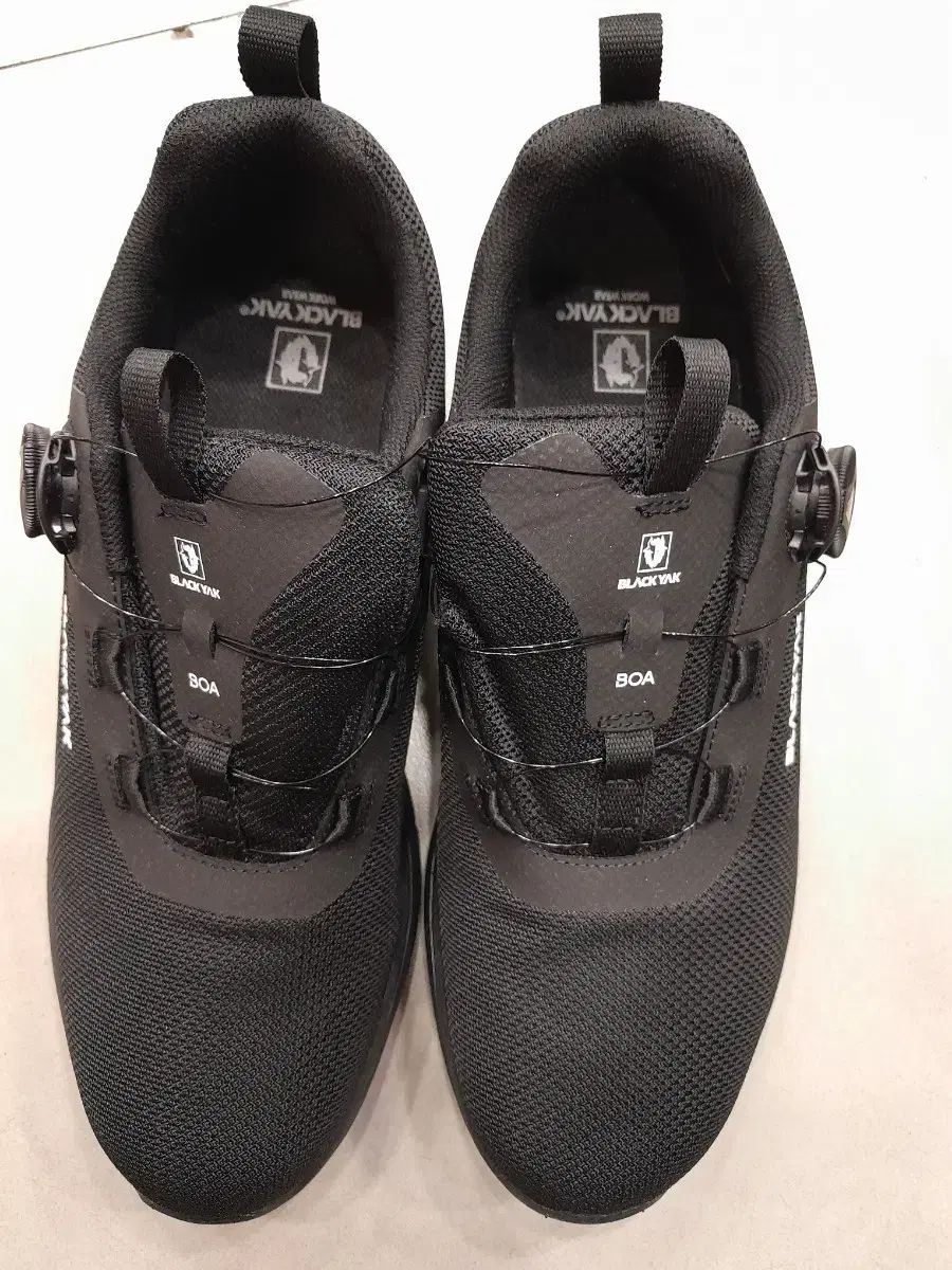 BLACK YAK BOA SYSTEM ブラック スニーカー 290 新品