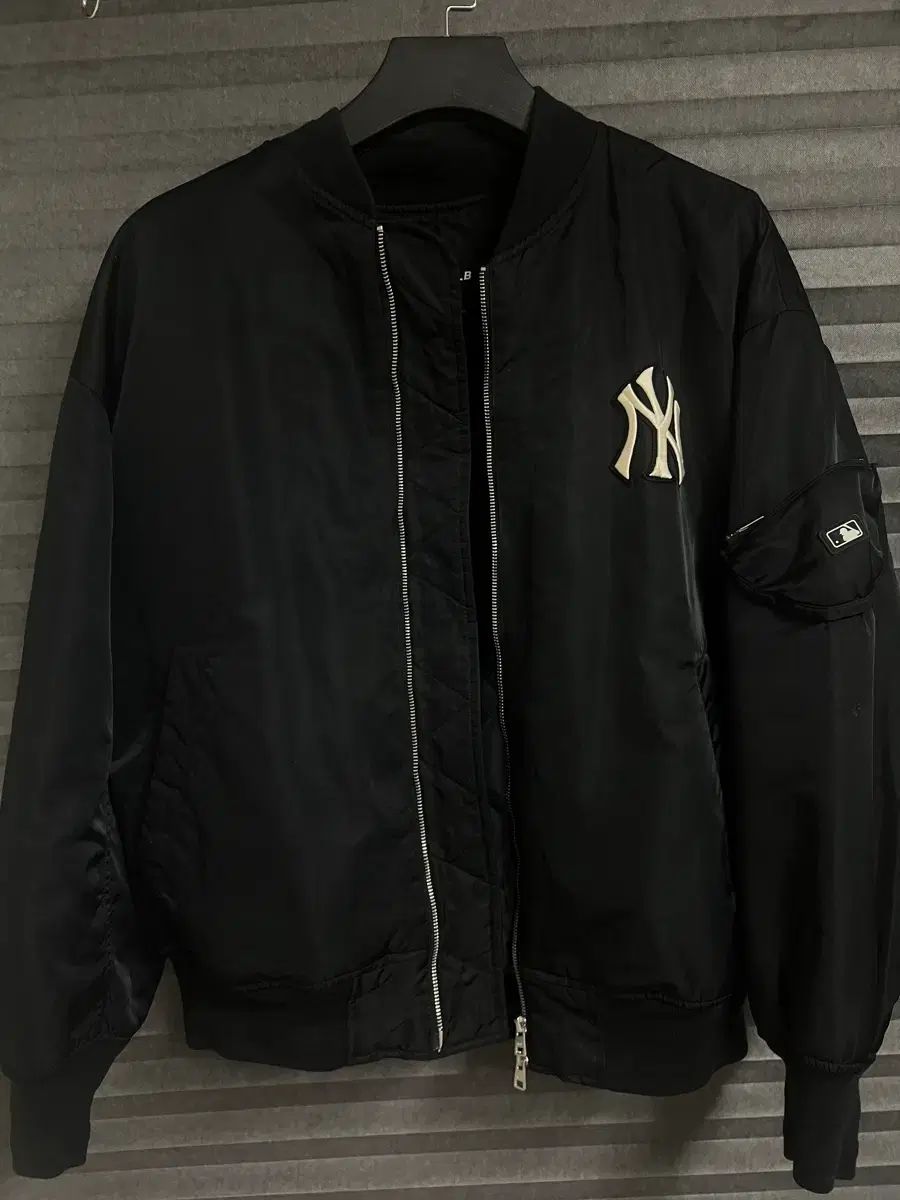 MLB MA-1ジャケット xl