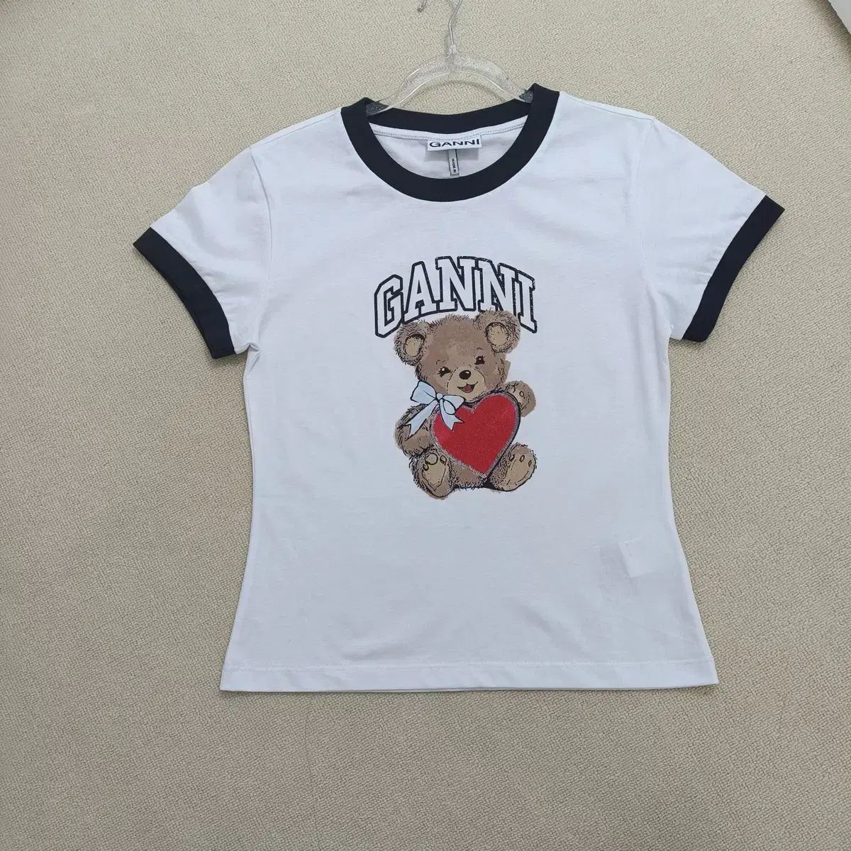 ガニー GANNI クマ ドール 半袖 Tシャツ 新品