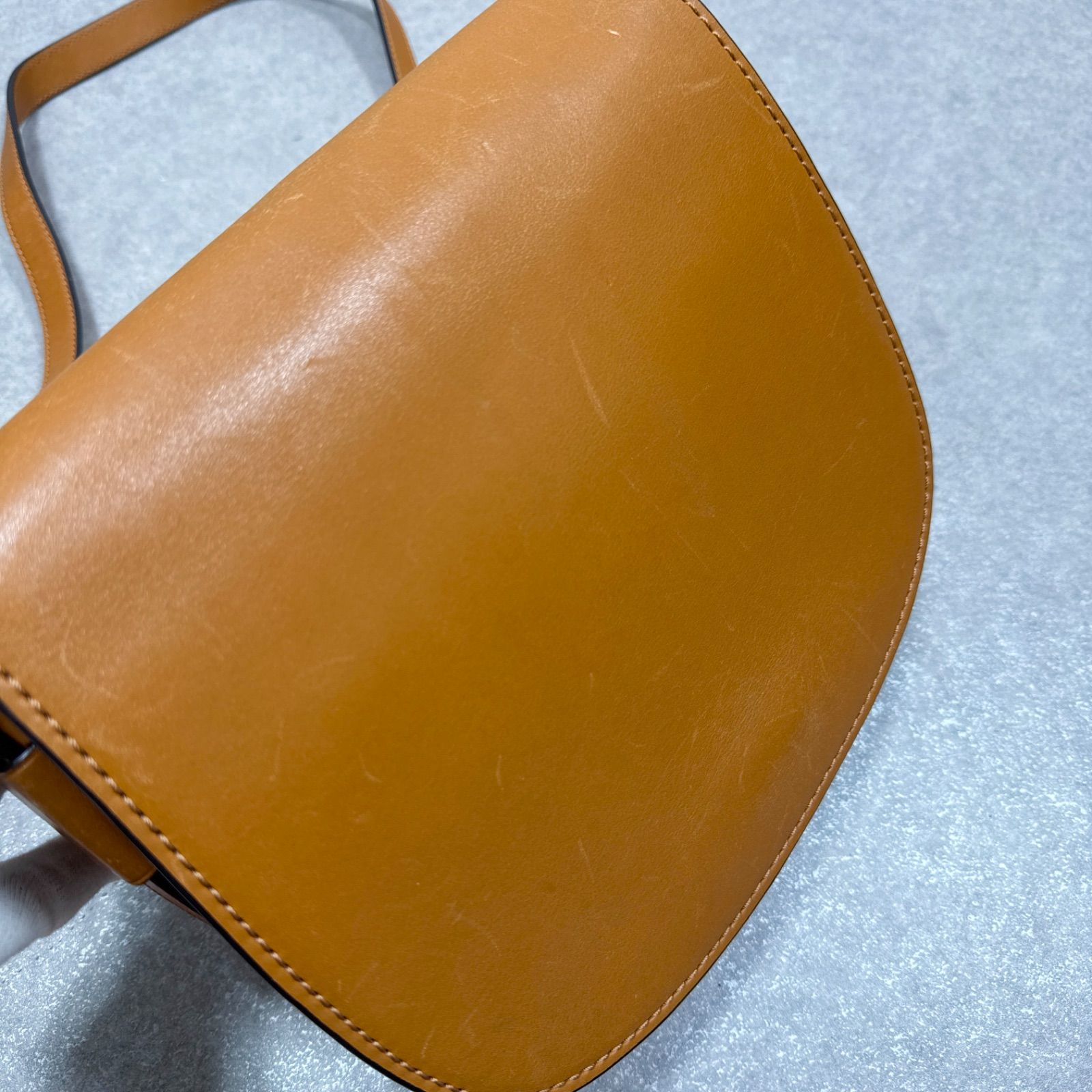 TORY BURCH トリーバーチ サドルショルダーバッグ レザー ブラウン 