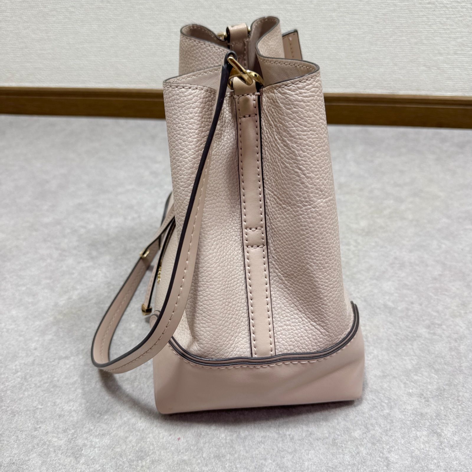 美品 MICHAEL KORS マイケルコース ショルダーバッグ 薄ピンク 楽天 