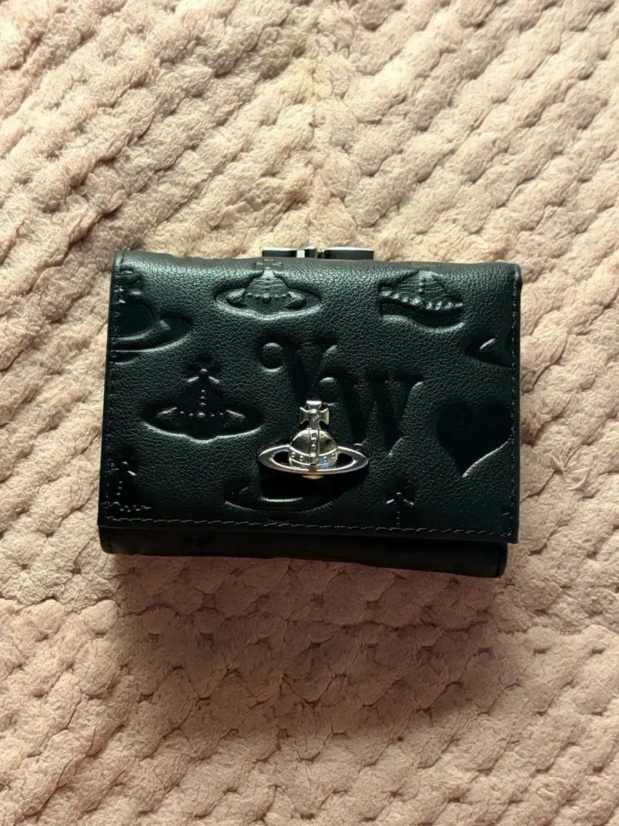 Vivienne Westwood ヴィヴィアン・ウエストウッド ブラック 二つ折り財布