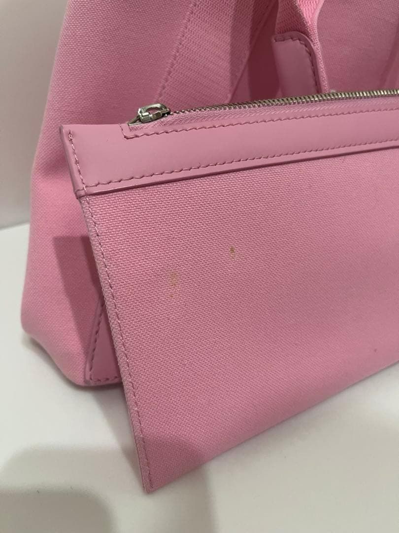 【極美品✨】バレンシアガ ピンク トートバッグ ネイビーカバスM ポーチ付 【極美品✨】バレンシアガ ピンク トートバッグ ネイビーカバスM ポーチ付
