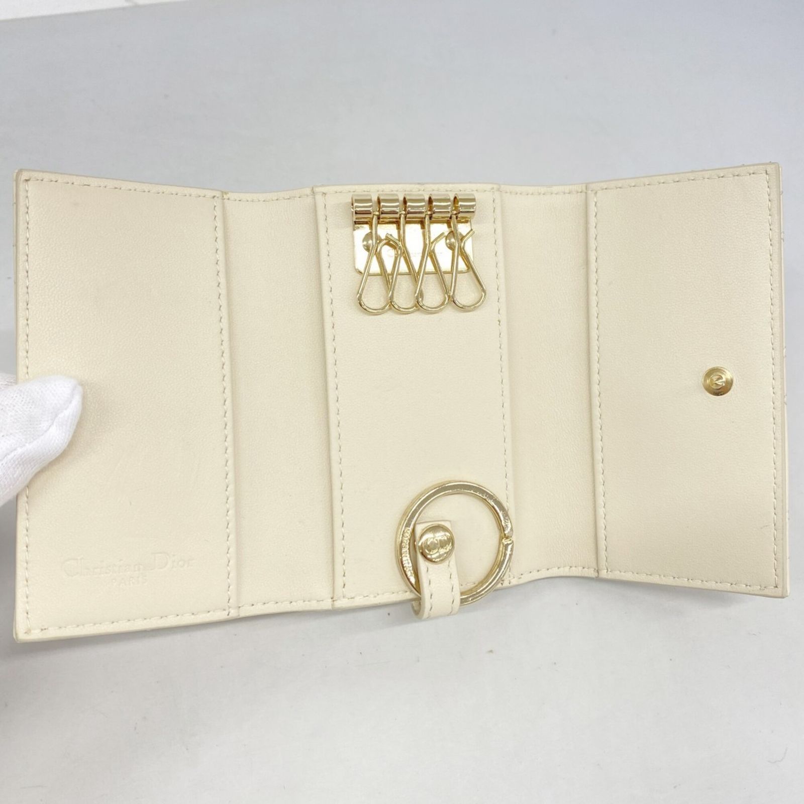 ディオール　キーケース　キーリング　アイボリー　カナージュ　ディオールチャーム クリスチャン・ディオール(Christian Dior) クリスチャンディオール